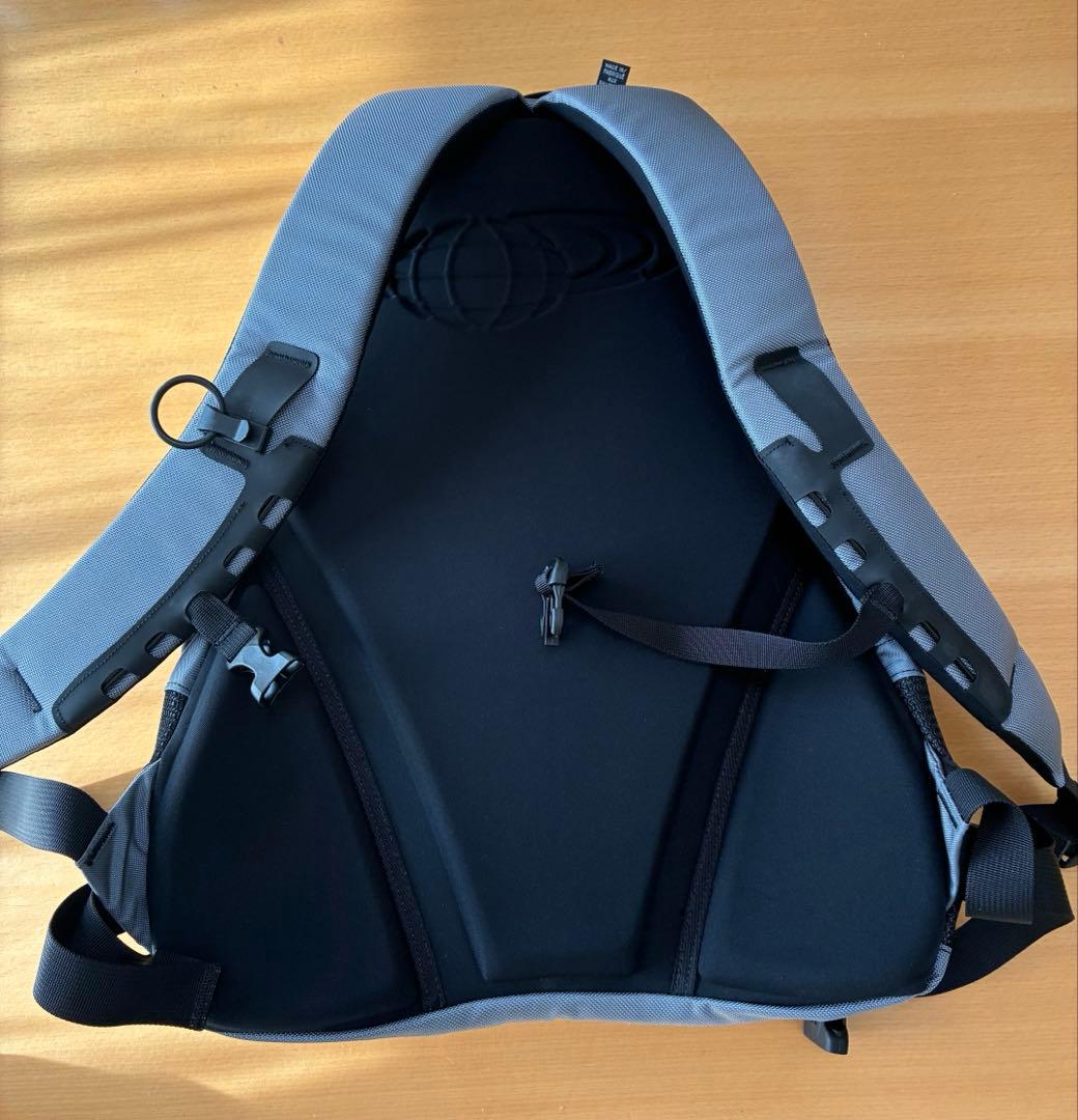 ARC'TERYX バックパック グレー　ビームス　アロー16