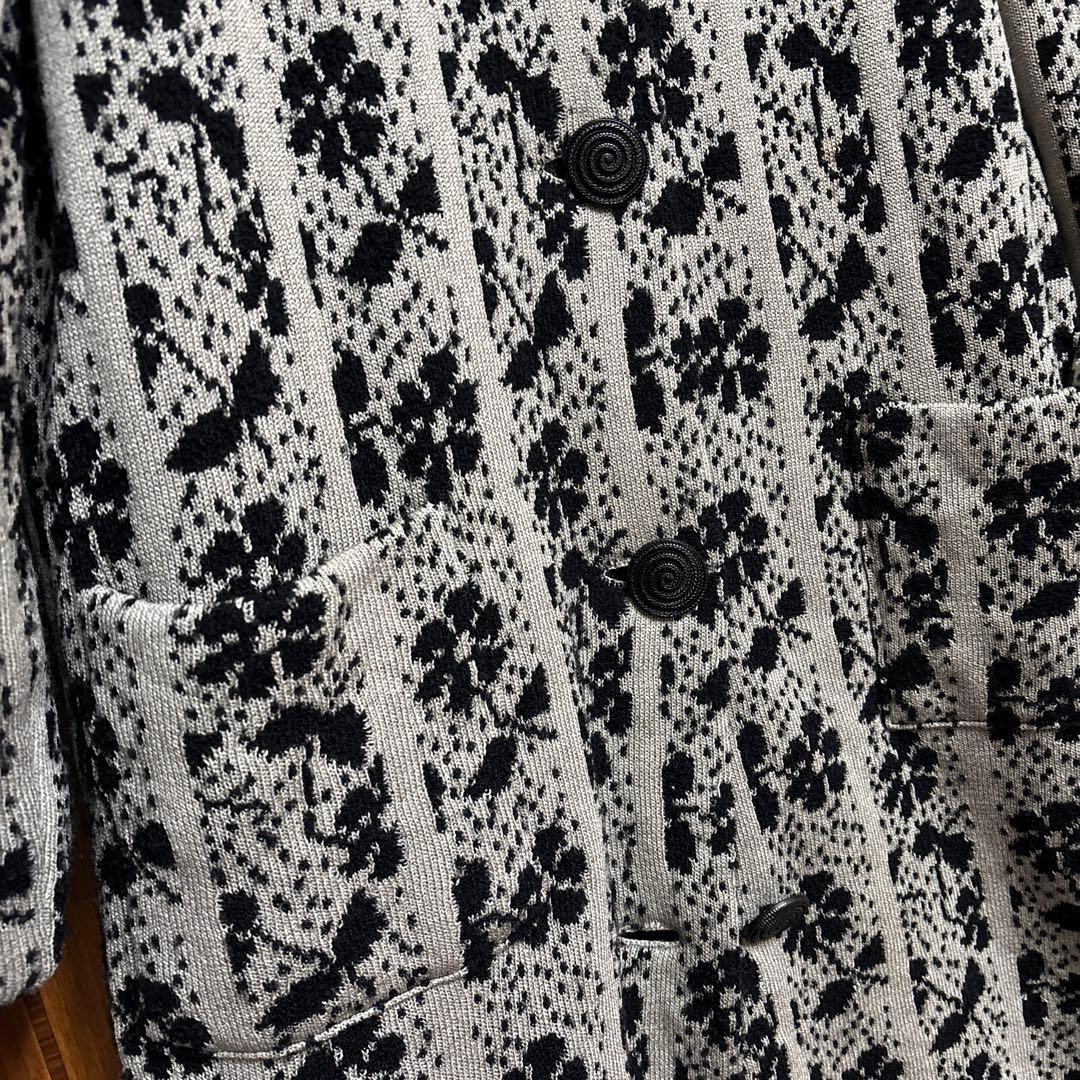 斎藤都世子 さいとうとよこ　マフラー付き　厚手　ニット　コート