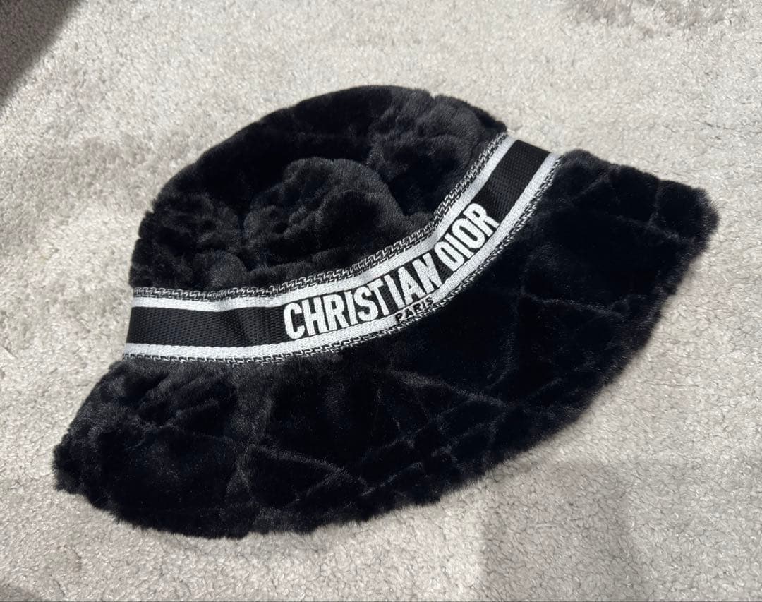 Diorディオール セレクトショップ ファーバケットハット ブラック黒