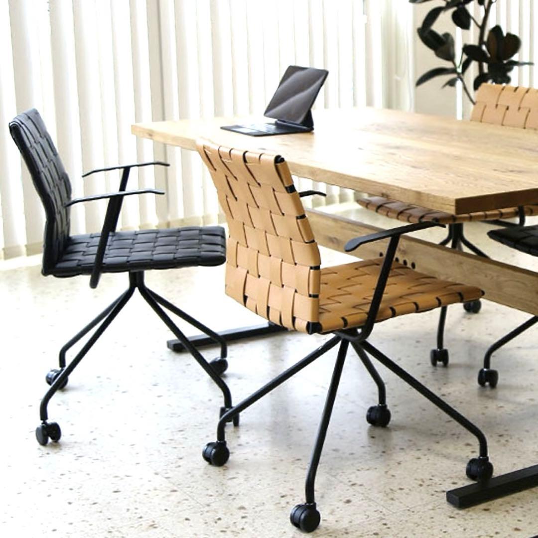 【美品】　ハーパー　デスクチェア　オフィスチェア　アーム　キャスター付き