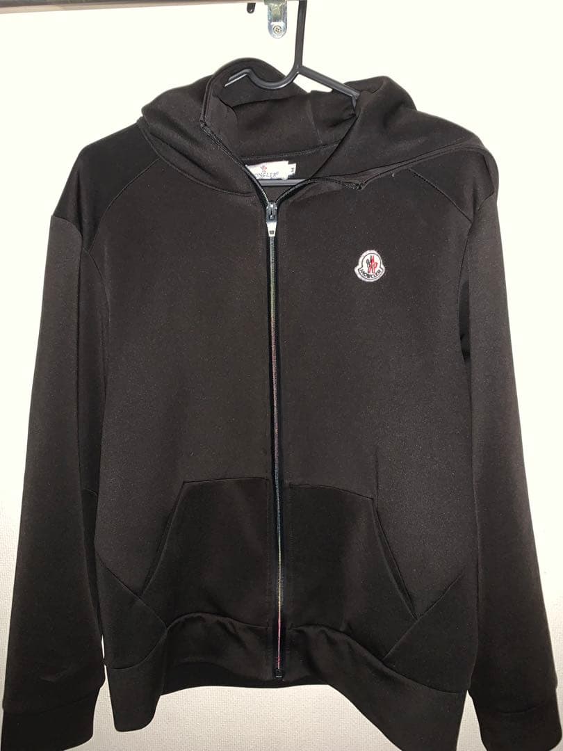 MONCLER ブラック フルジップジャージ