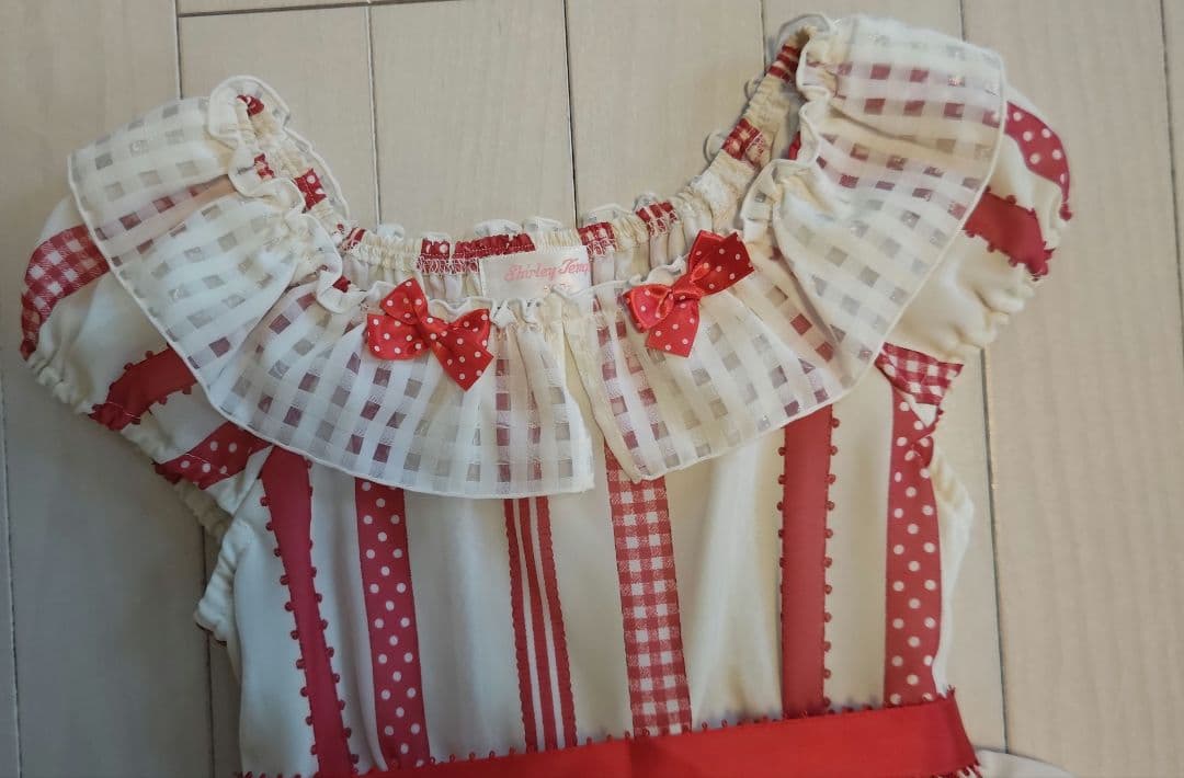 美品！シャーリーテンプル　おリボン柄シフォンワンピース　130cm