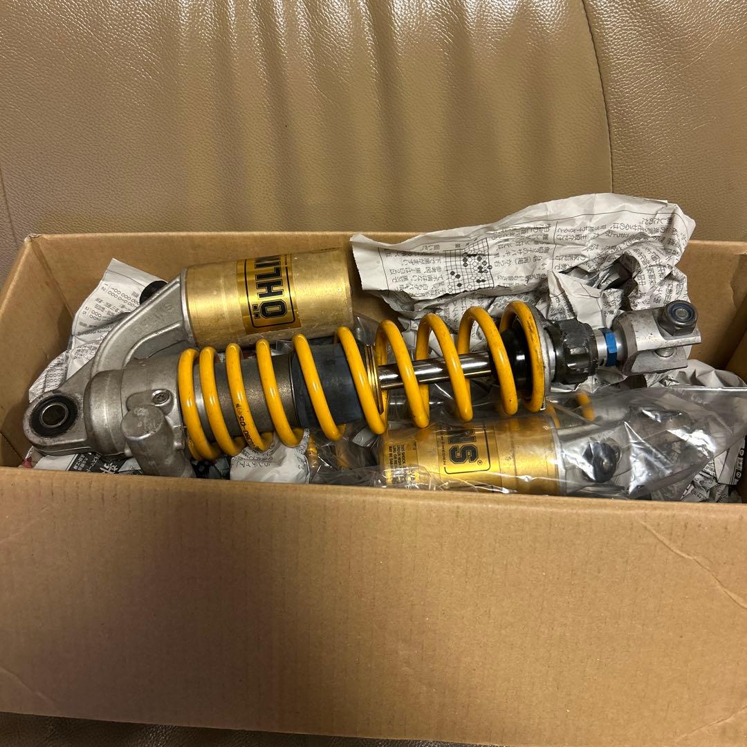 オーリンズリアサスペンション　330mm cb系