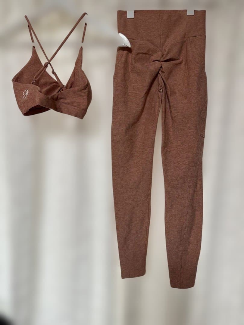 Bombshell CURVES LEGGINGS Nude Sand上下セット