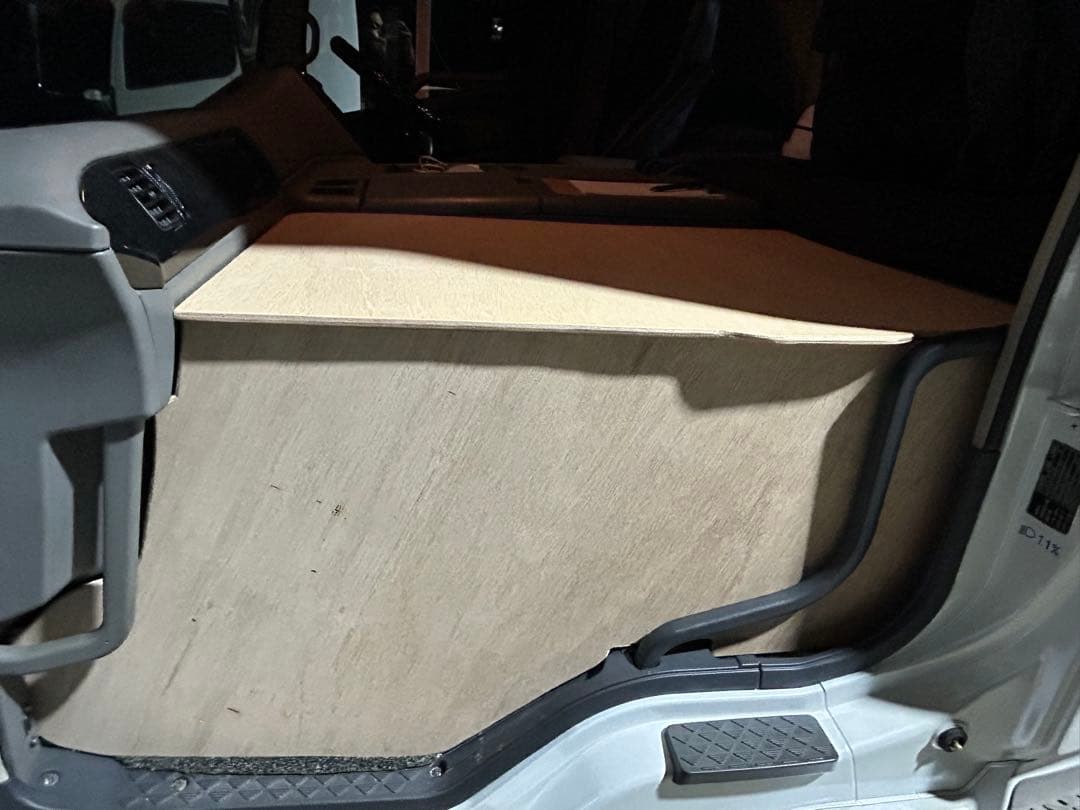 07スーパーグレート　助手席　横壁