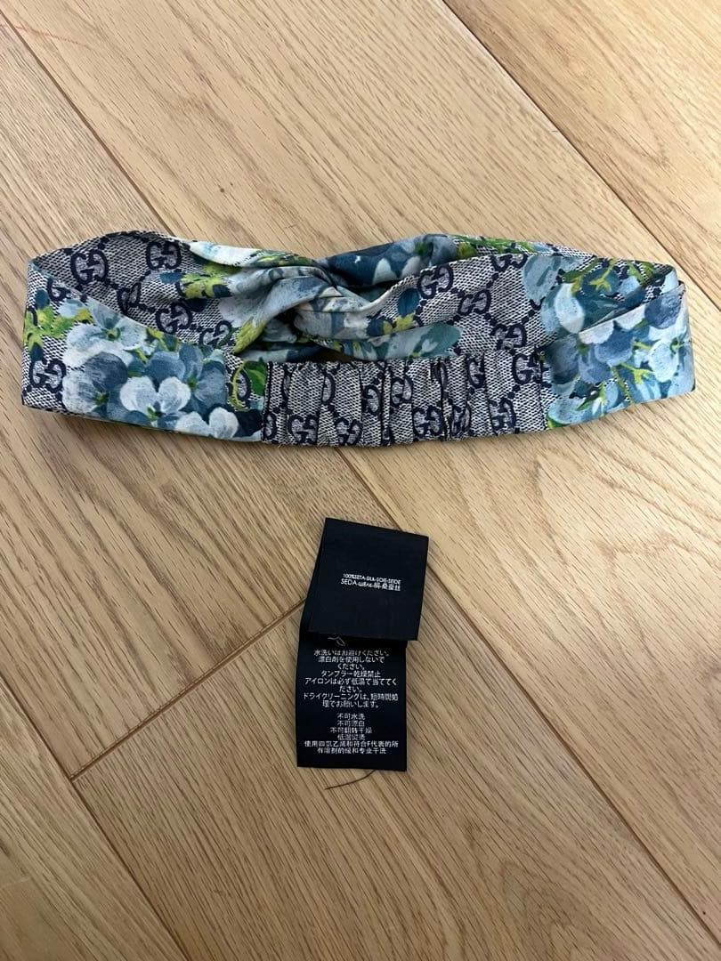 美品　グッチ ブルームス　シルク　ヘアバンド