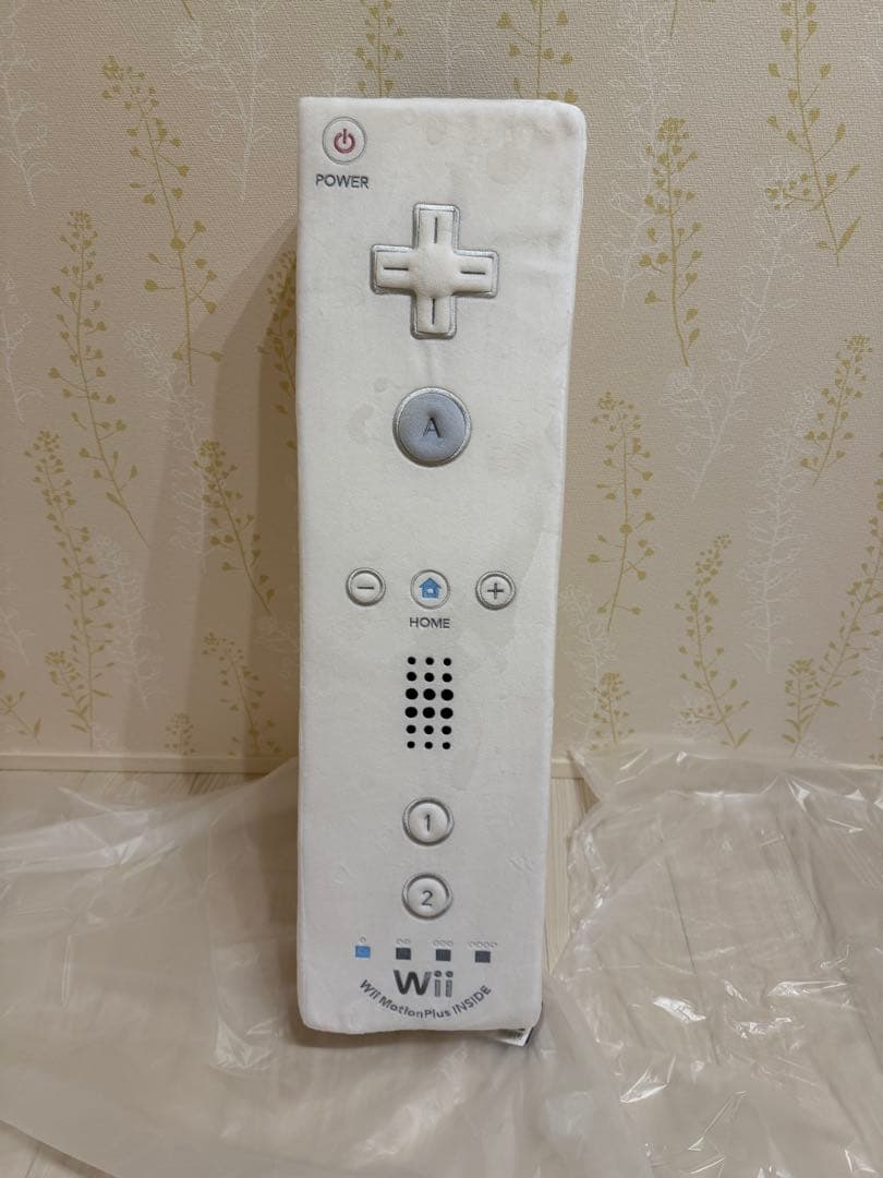 ニンテンドーミュージアム　ゲームコントローラー型クッション 4個セット