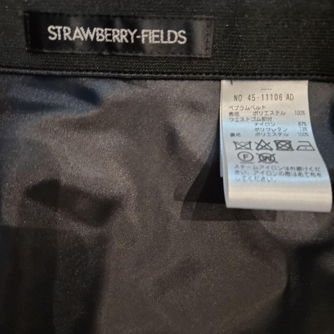 ストロベリーフィールズ☆ブラック切り替えワンピース