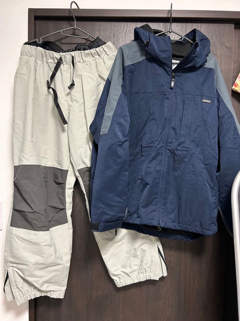 アンセム ANTHEM スノーボードウェア 上下Mサイズメンズ