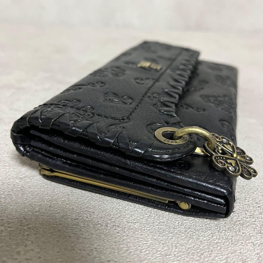 ANNA SUI アナスイ　がま口付き　ブラック　エンボス加工 長財布