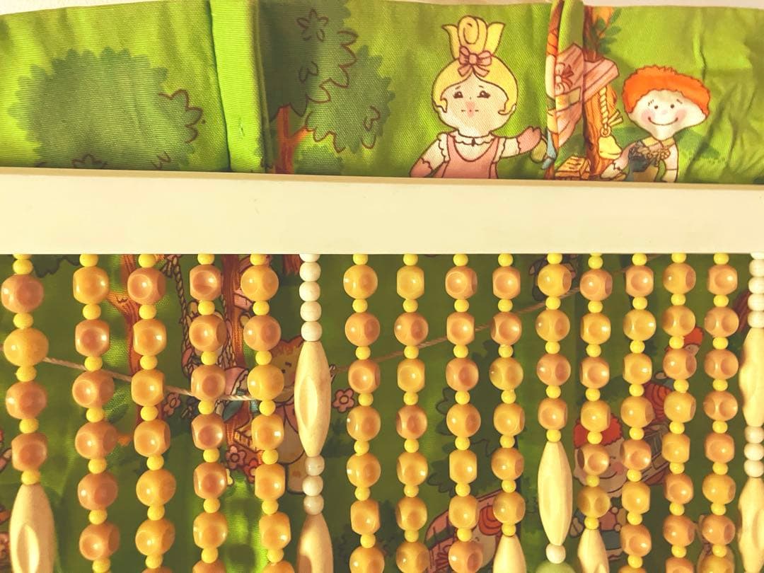 昭和レトロ ビーズのれん 黄色 緑色 当時物　レトロポップ 玉暖簾 珠暖簾