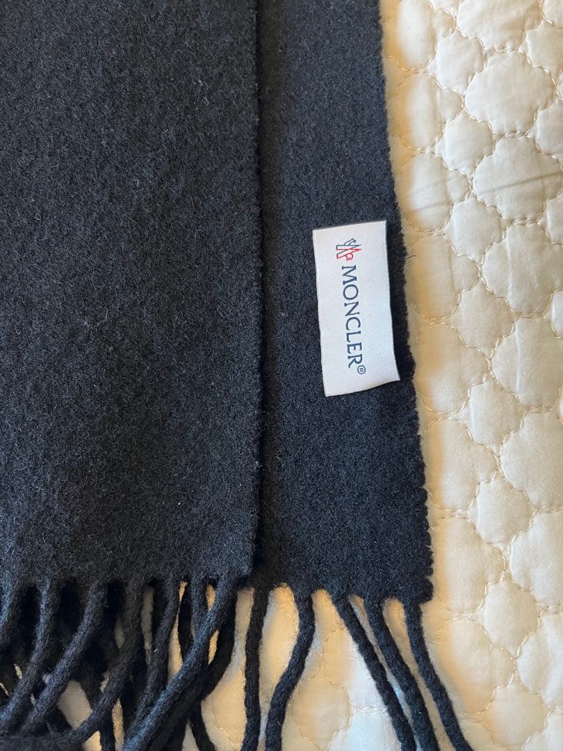 モンクレール　マフラー　ブラック