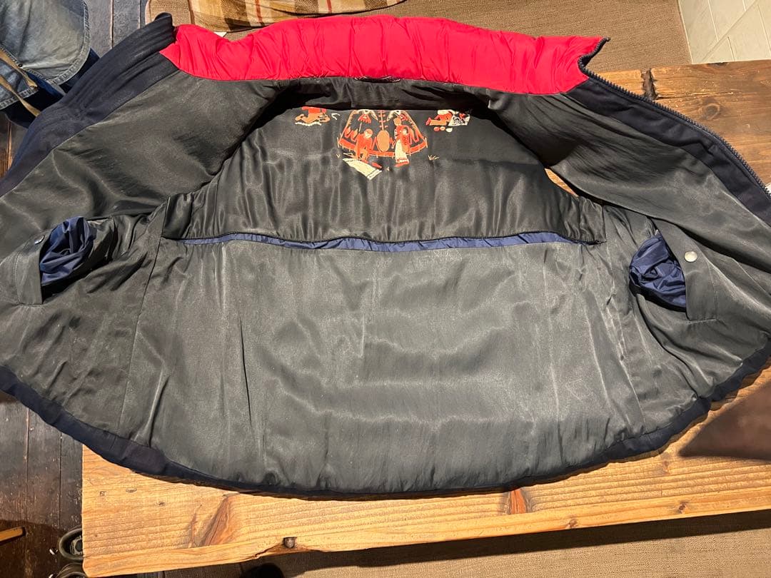 キャピタル　ダウンベスト