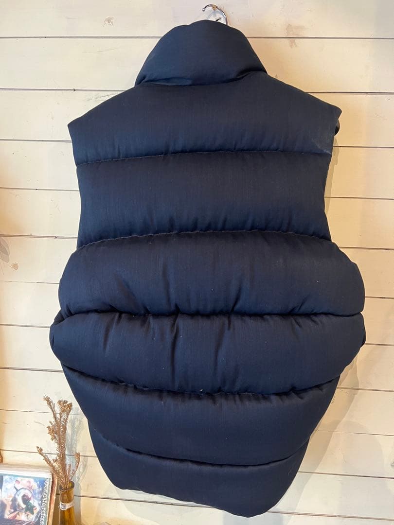 キャピタル　ダウンベスト