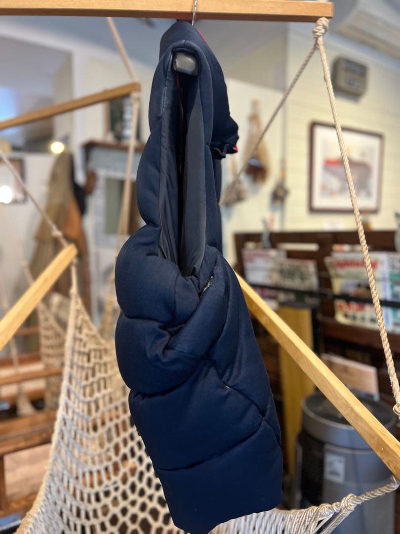 キャピタル　ダウンベスト