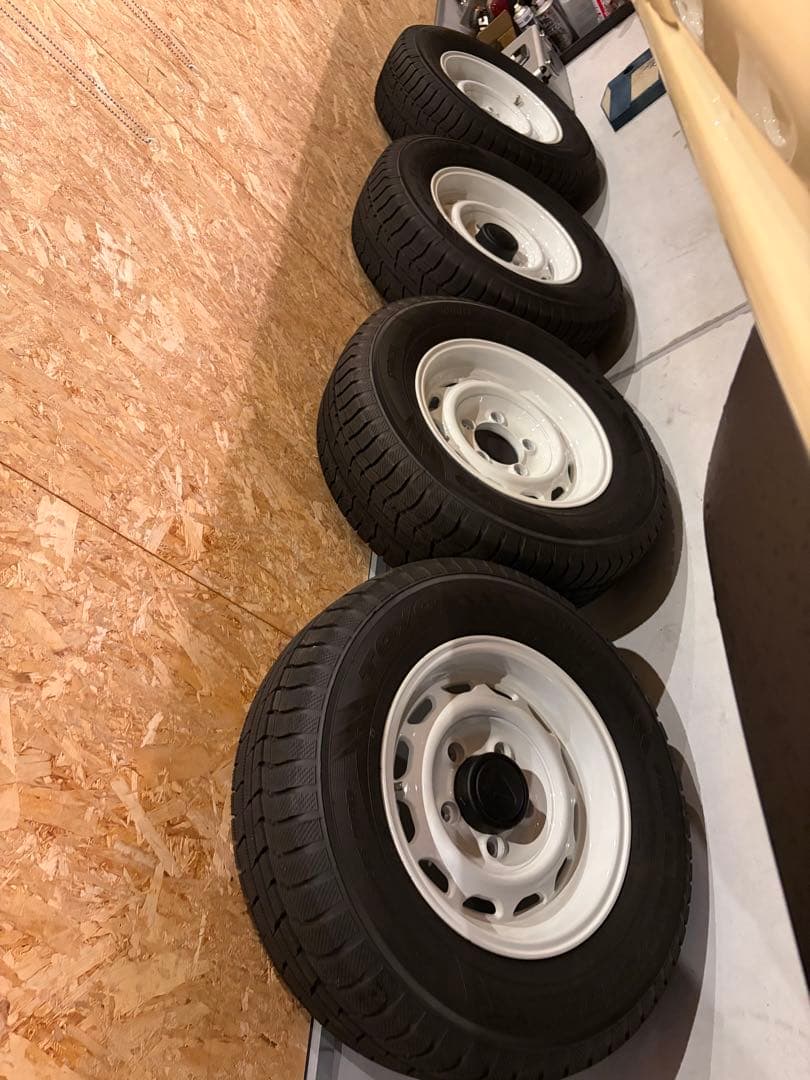 アピオ APIO ワイルドボア　ベンチュラ　16インチ 5.5J スタッドレス