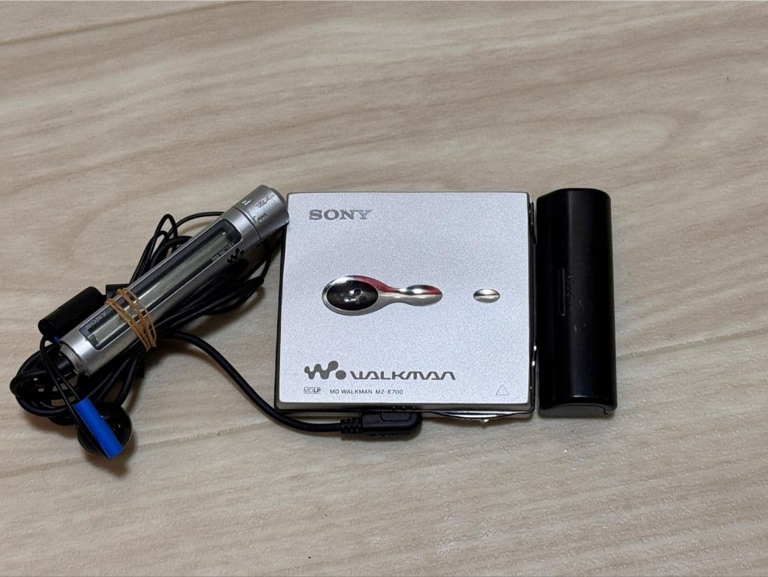 ポータブルプレーヤー SONY MD WALKMAN MZ-E700