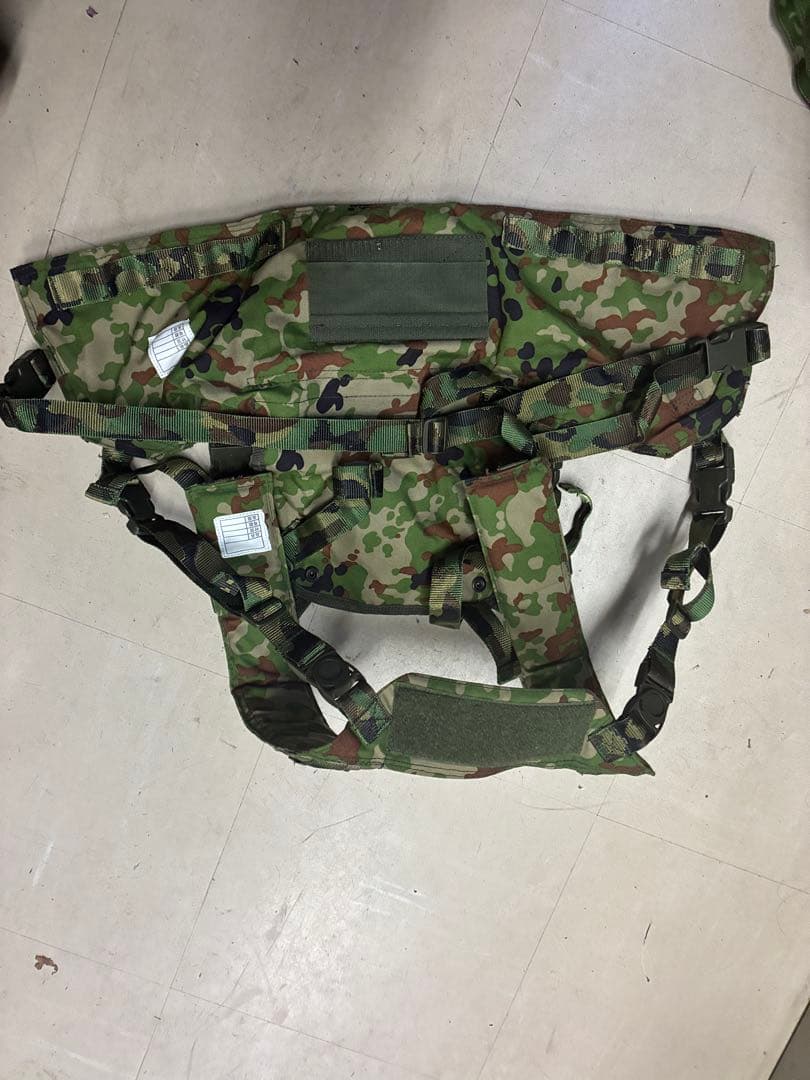 早い者勝ち　迷彩 チェストリグ　調整可能