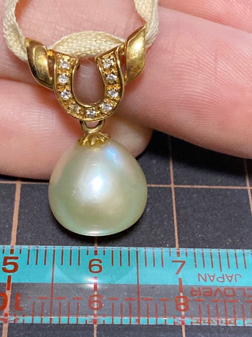 ペンダントトップ　パール　k18 ダイヤモンド