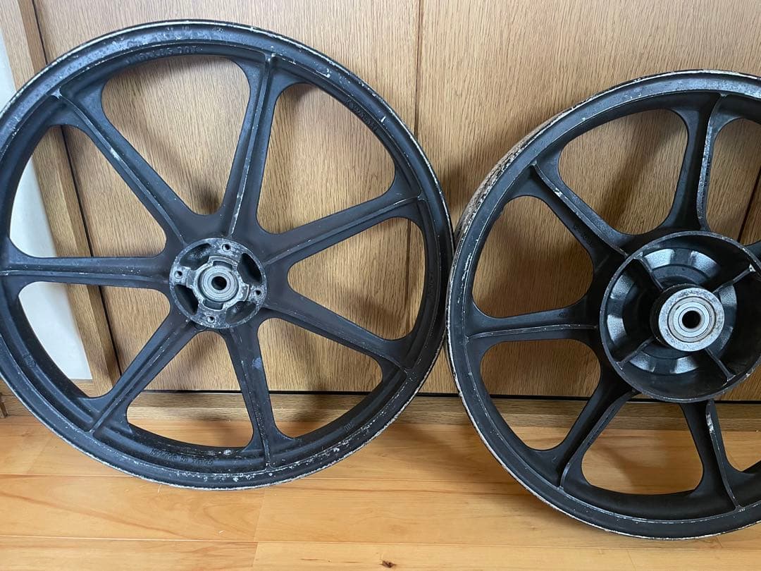 z400fx純正ホイール前後セット