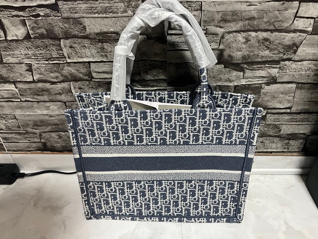 み*可様 ディオール　ブックトート　ミディアム