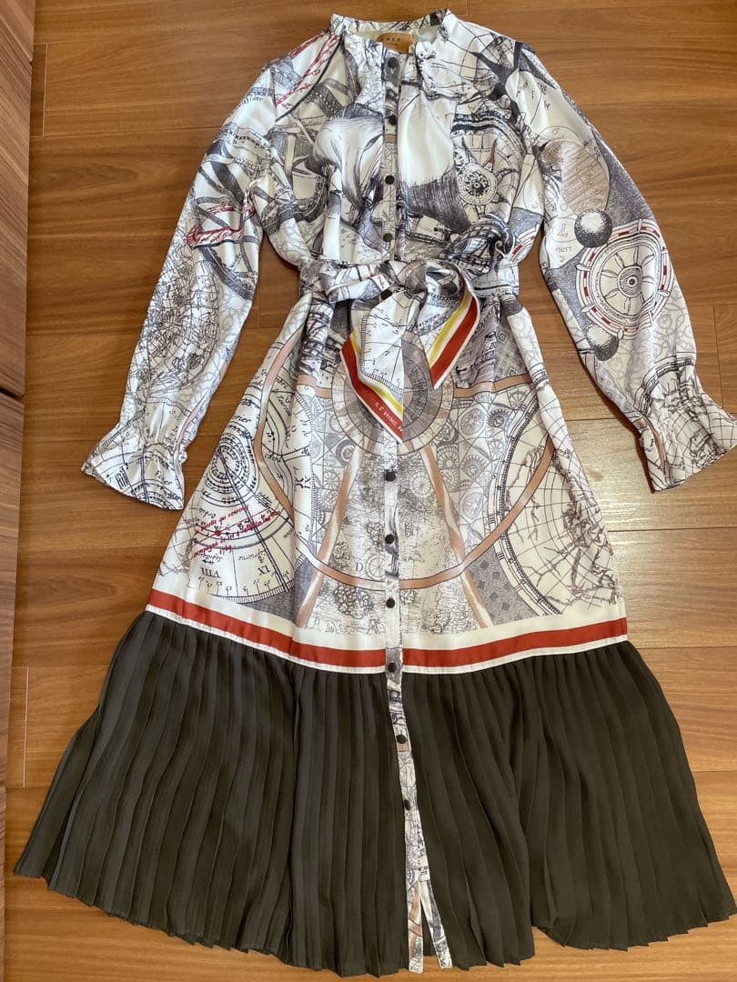 Ameri vintage 地図柄プリント長袖ワンピース