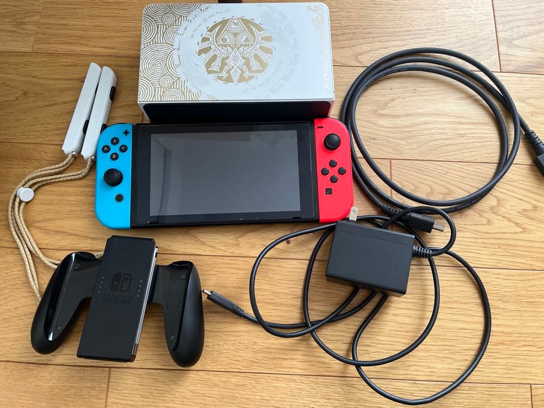 任天堂スイッチ　本体　ゼルダ　ドック
