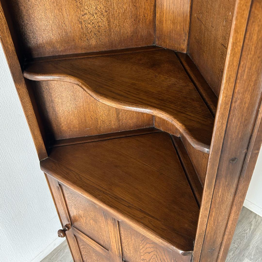 イギリス アンティーク　家具 コーナーキャビネット　1950年頃 510A