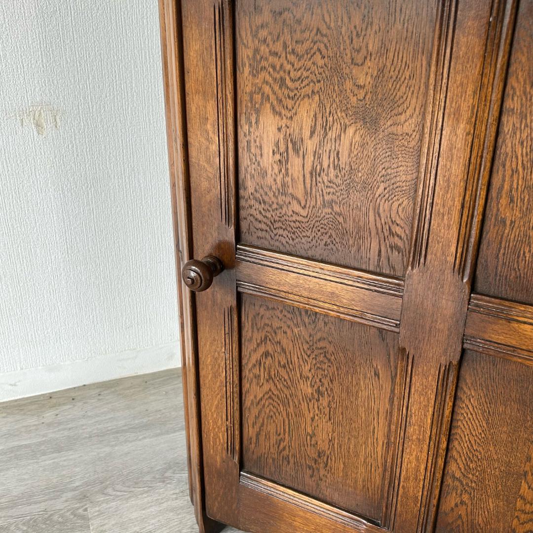 イギリス アンティーク　家具 コーナーキャビネット　1950年頃 510A