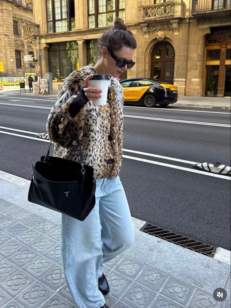 【新品未使用タグ付き】完売品 アニマル柄ZW COLLECTION ジャケット