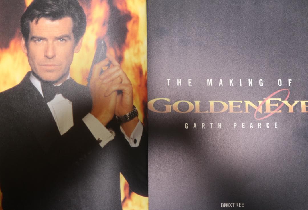 希少　洋書００７／ゴルデン・アイのメーキング本(ピアス・プロズナン版)　英語版