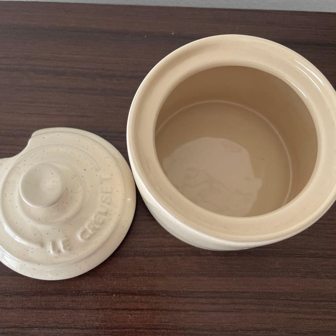 ル・クルーゼ　シャイニーストーン　ミルク&シュガー