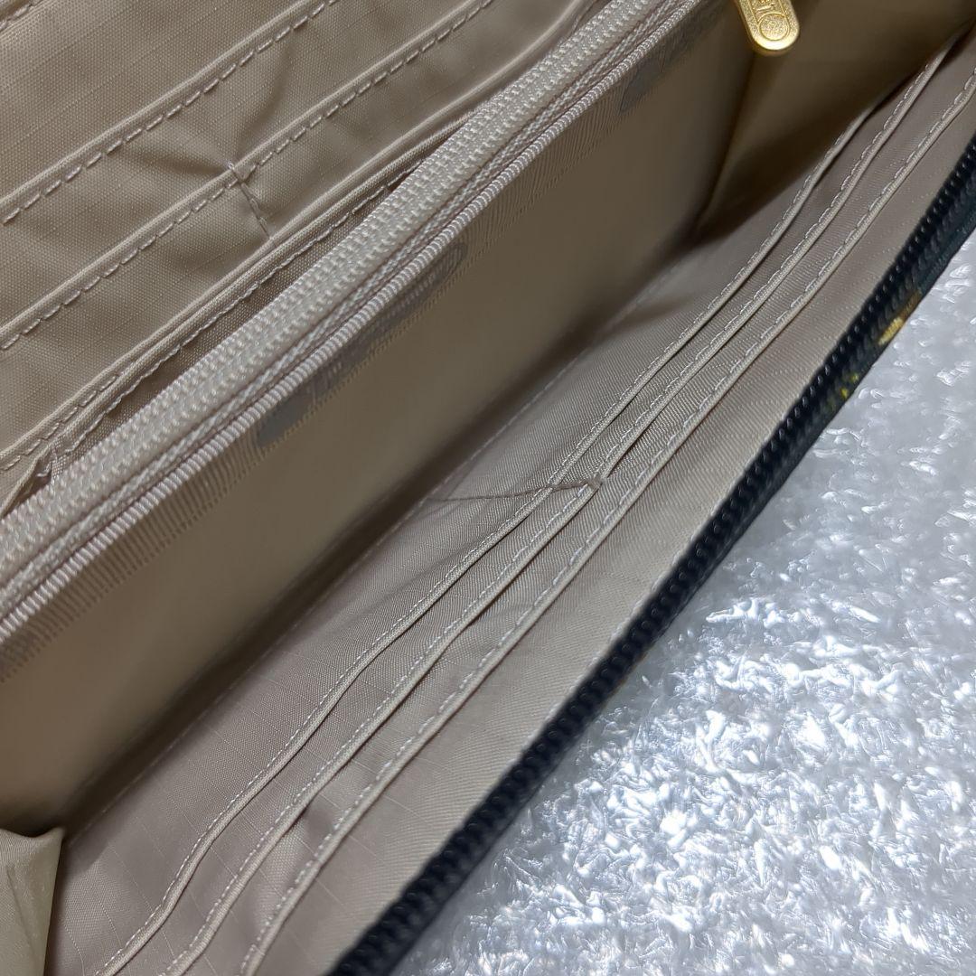 グリーン系統 ラウンドファスナー長財布 新品未使用 花柄 レスポートサック