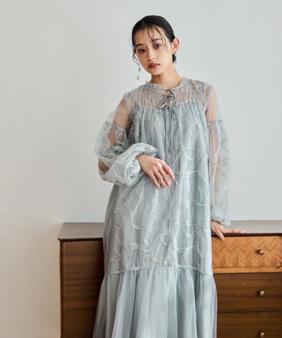 ＊美品＊ niana リボンエンブロイダリーレイヤードドレス