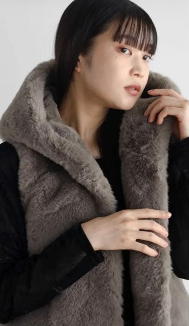 RADIATEフーデッド　ファーベスRADIATE limited モカ未使用