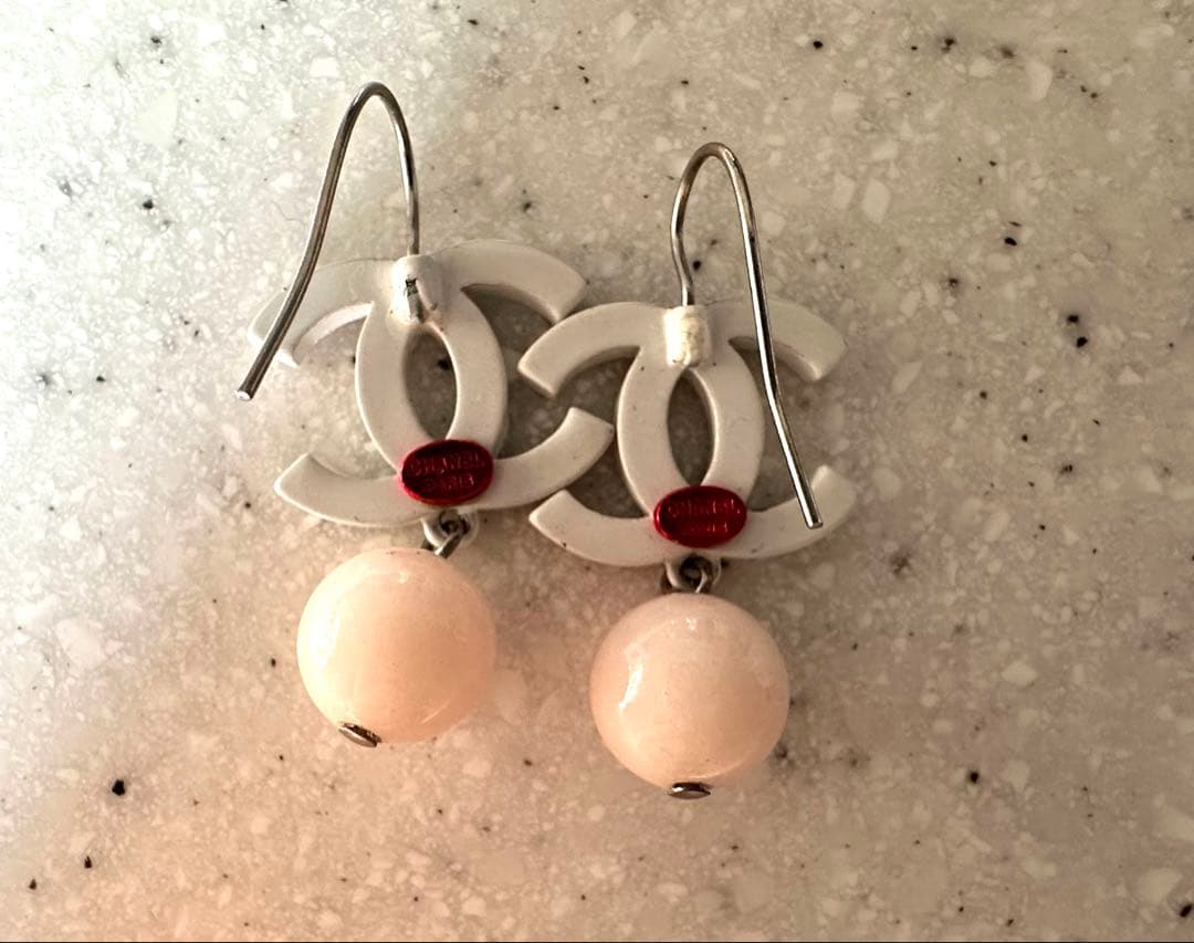 CHANEL スイングピアス