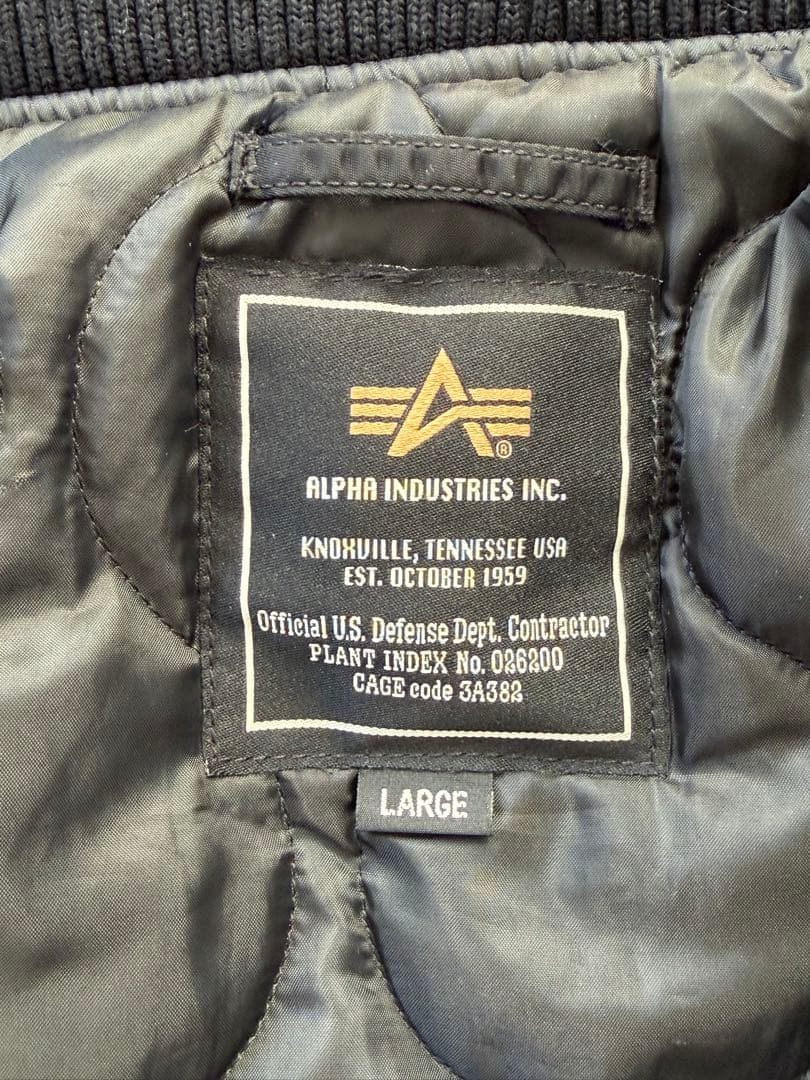 ALPHA INDUSTRIES フード付MA-1 フライトジャケット Lサイズ