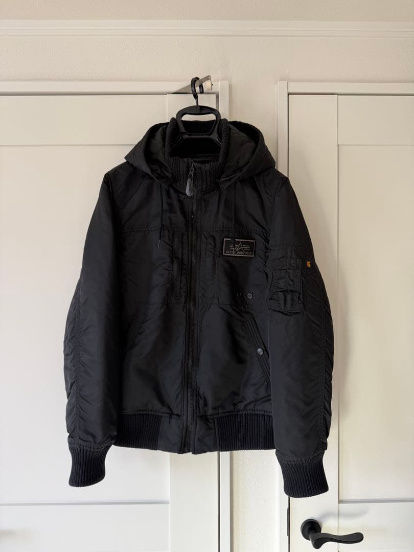 ALPHA INDUSTRIES フード付MA-1 フライトジャケット Lサイズ