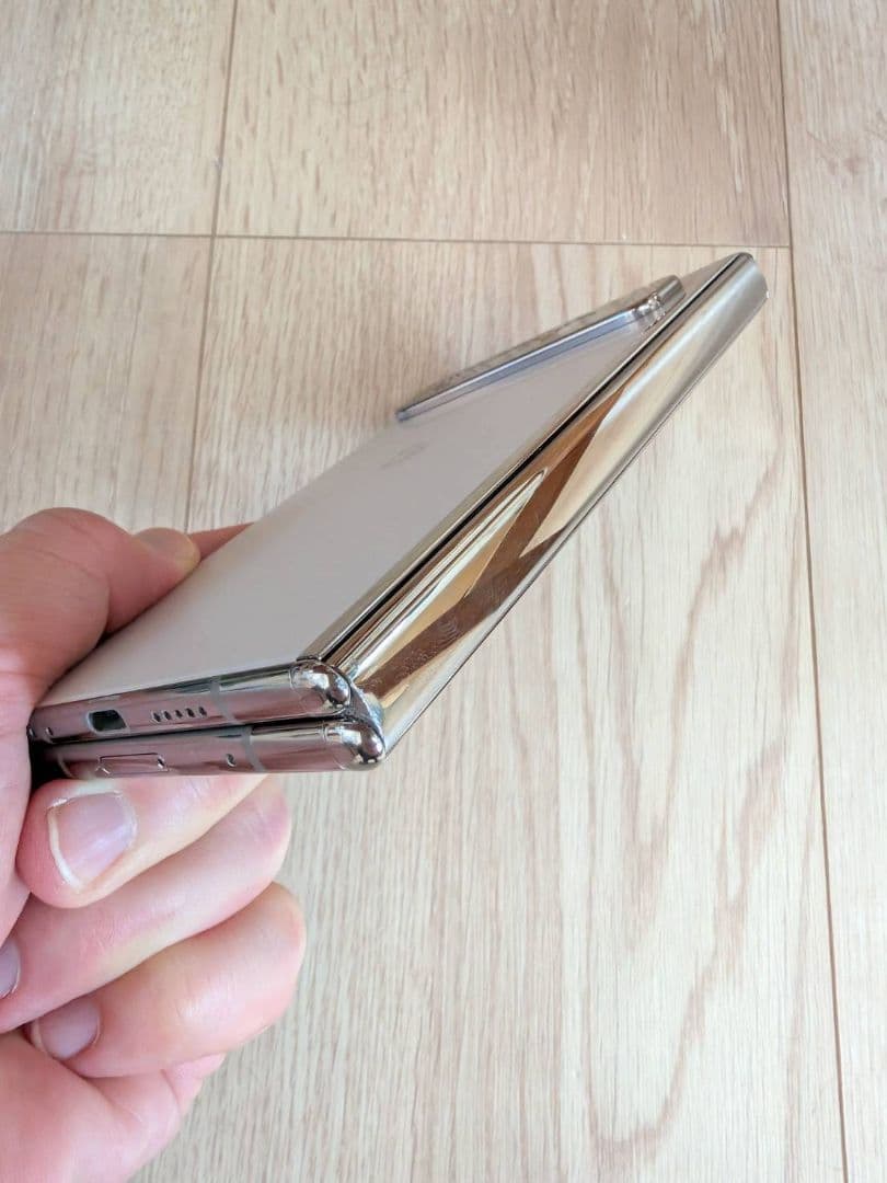 J*n様 Pixel Fold ジャンク