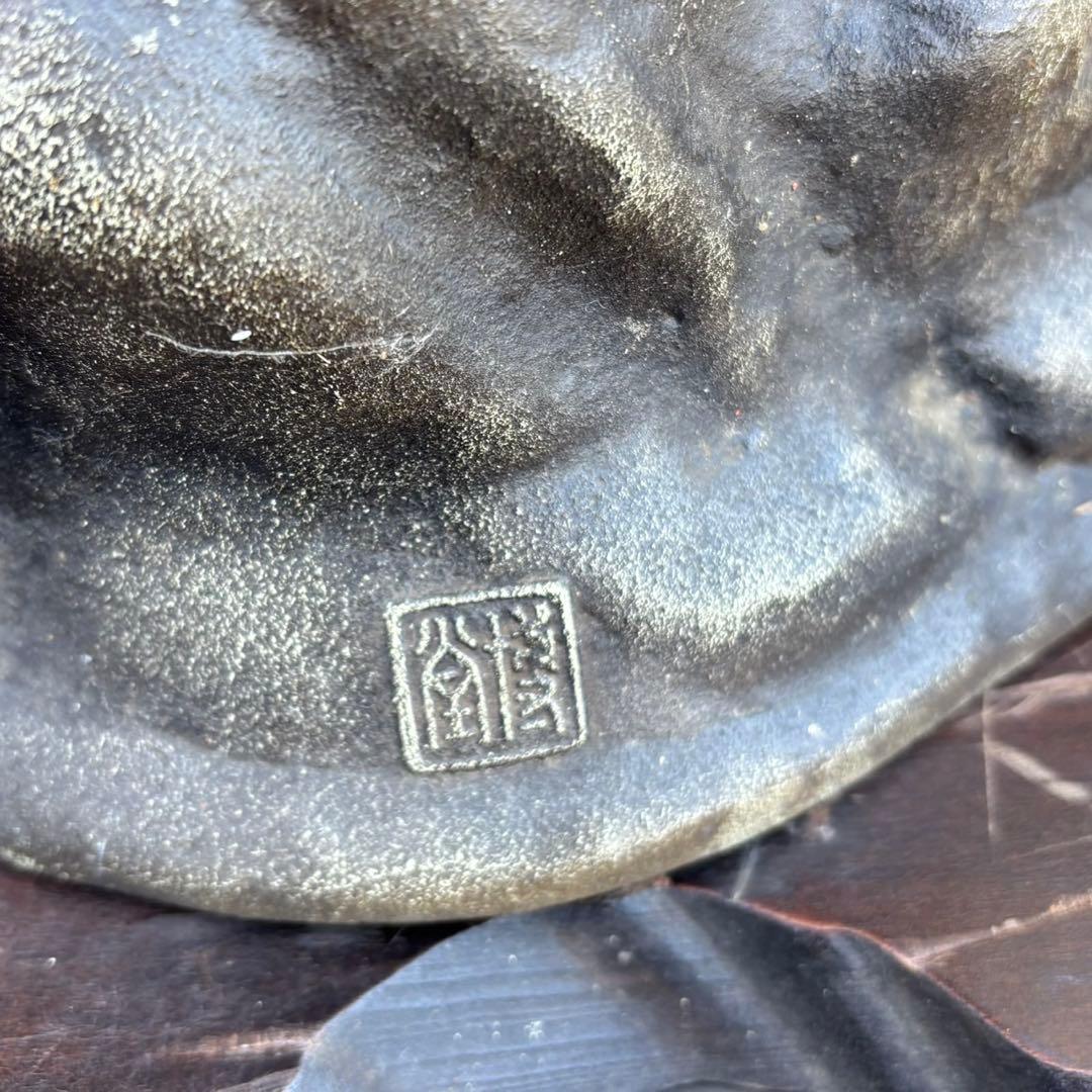 Hy131　鷹の置物　金属製　オブジェ　木製台座付き　刻印あり　インテリア