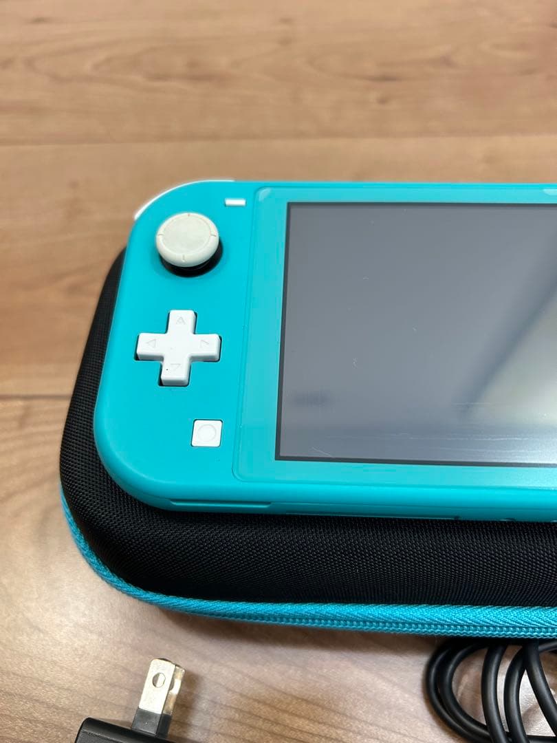 Nintendo Switch Lite ターコイズ本体　SD64、ケース、付き
