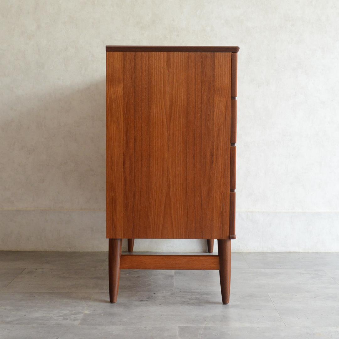 デンマーク 北欧ヴィンテージ チーク４段チェスト 北欧家具 タンス 北欧デザイン