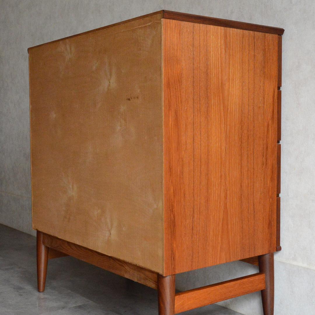 デンマーク 北欧ヴィンテージ チーク４段チェスト 北欧家具 タンス 北欧デザイン