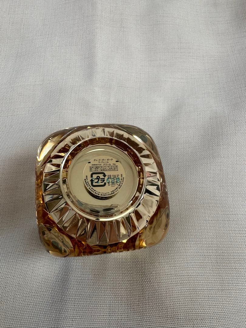 クレドポーボーテ　ラ・クレーム