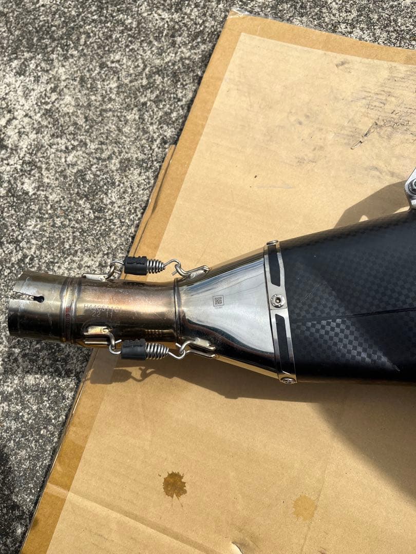 cbr250rr ヨシムラスリップオンマフラー カーボン　傷あり