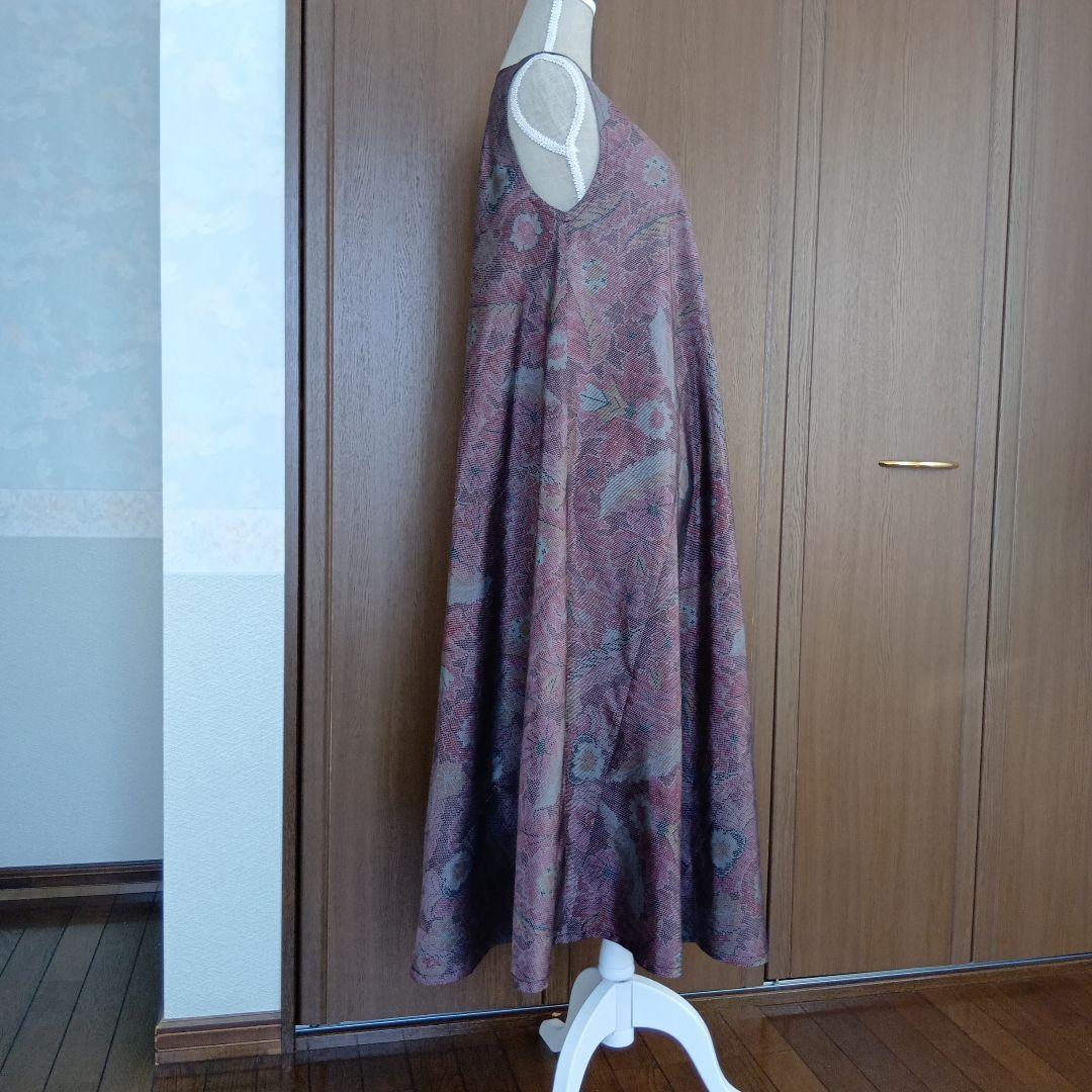 着物リメイク＊本場大島紬　草花柄ワイン＊ノースリーブテント型フレアーワンピース