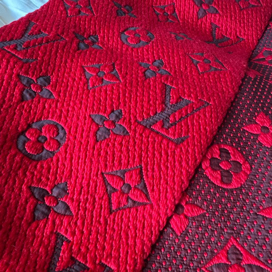 ルイヴィトン エシャルプ ロゴマニア マフラー ルビー レッド M72432