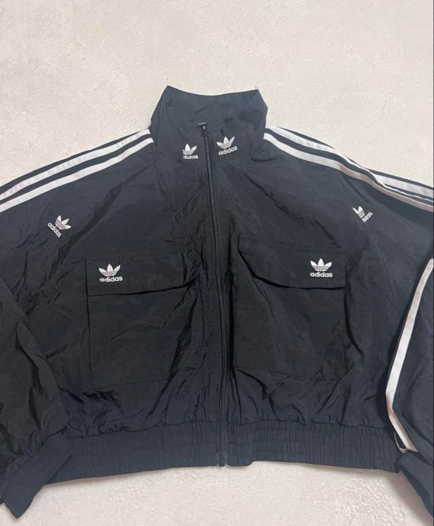 （lune）　adidas トラックジャケット黒