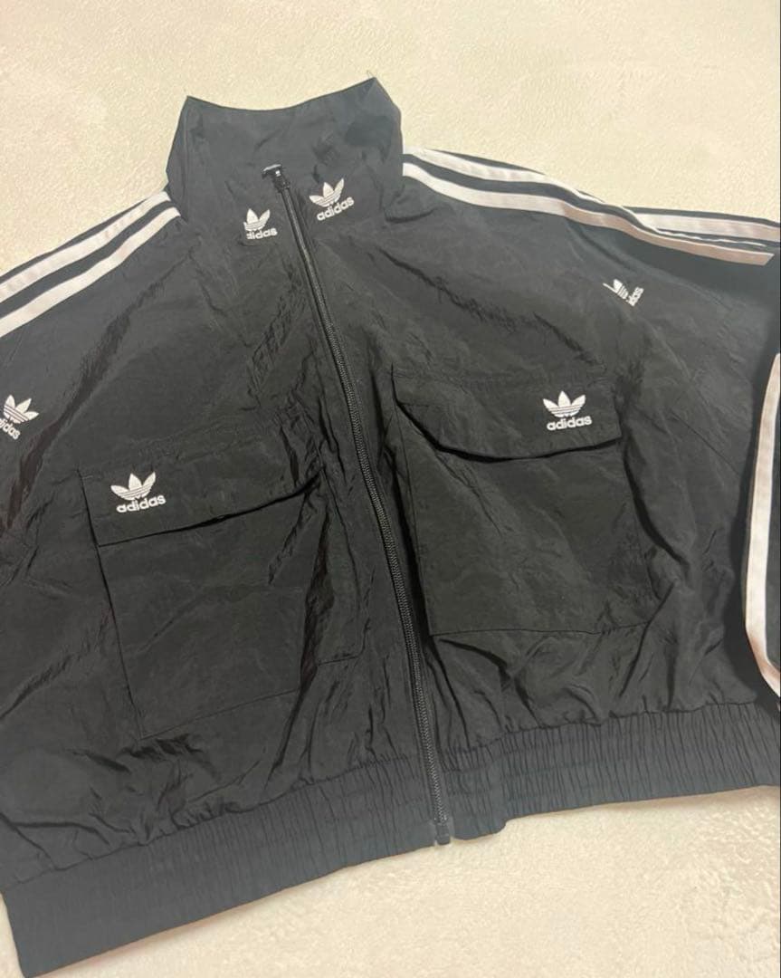 （lune）　adidas トラックジャケット黒