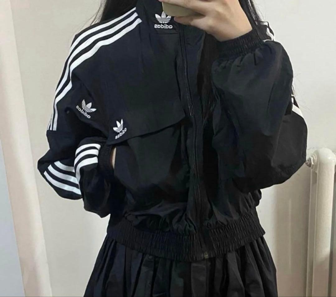 （lune）　adidas トラックジャケット黒